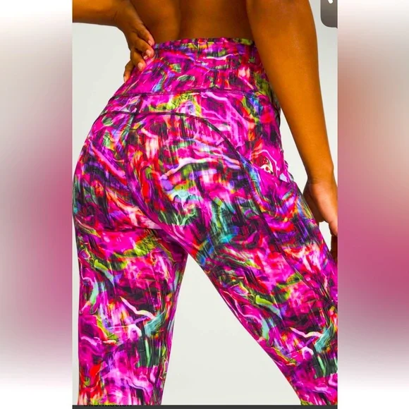 LULULEMON FAST AND FREE HR TIGHT 25”NWT - Picture 1 of 7